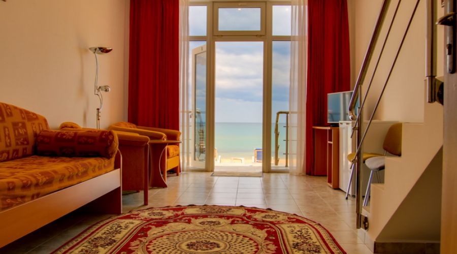 Люкс 3-местный 2-уровневый