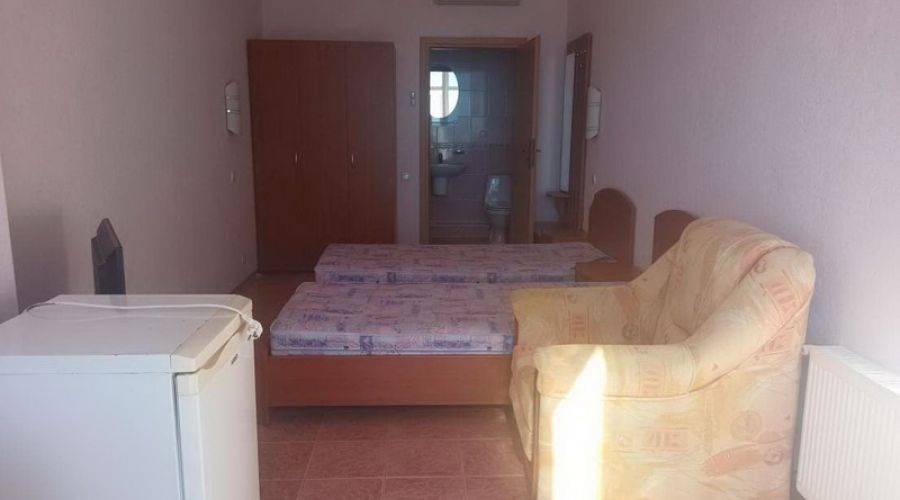 Комфорт 2-местный 1-комнатый №23 с выходом к морю