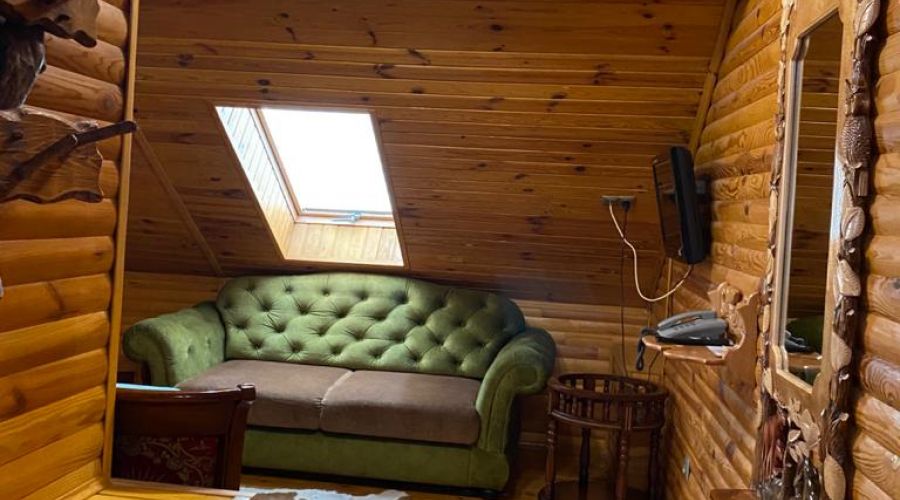 Люкс 4-местный 3-комнатный