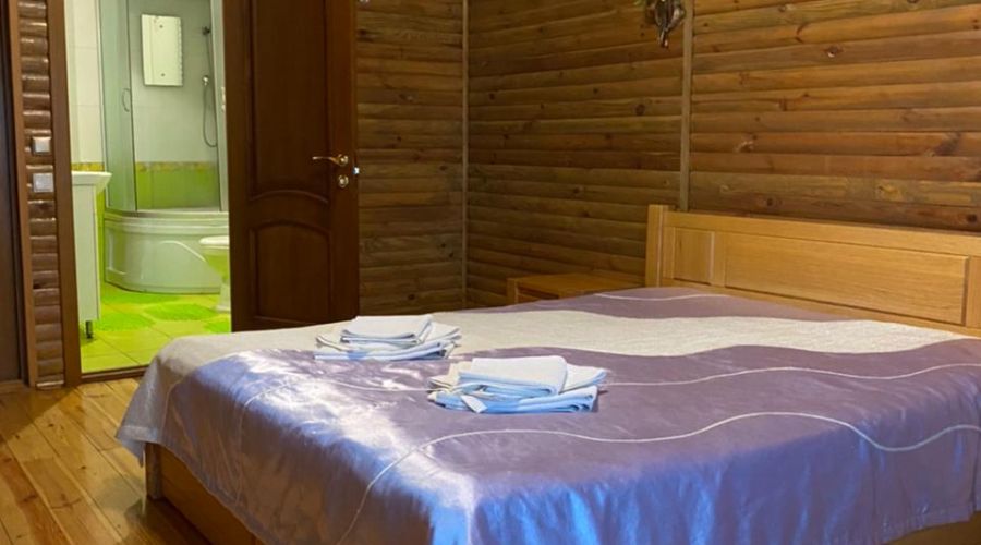 Люкс 4-местный 3-комнатный