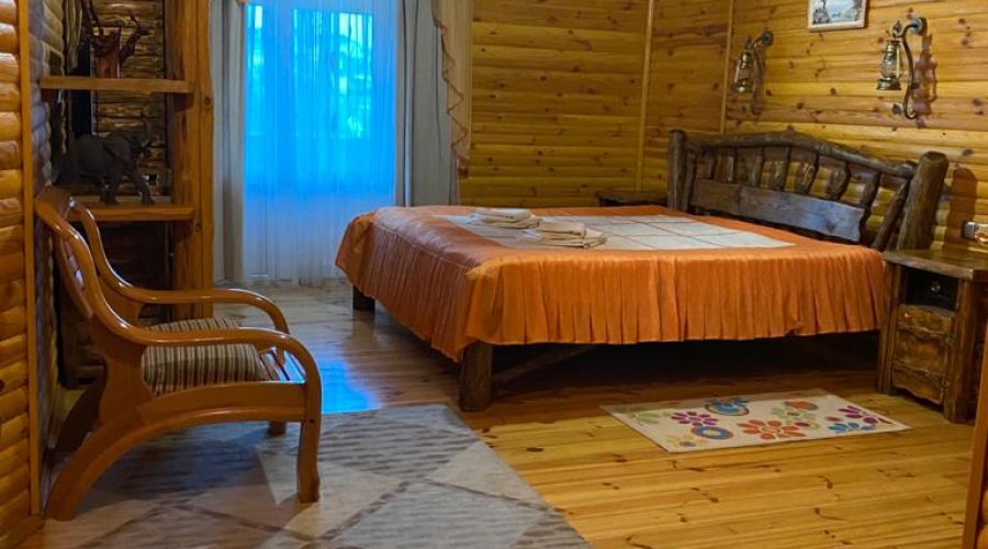 Люкс 4-местный 3-комнатный