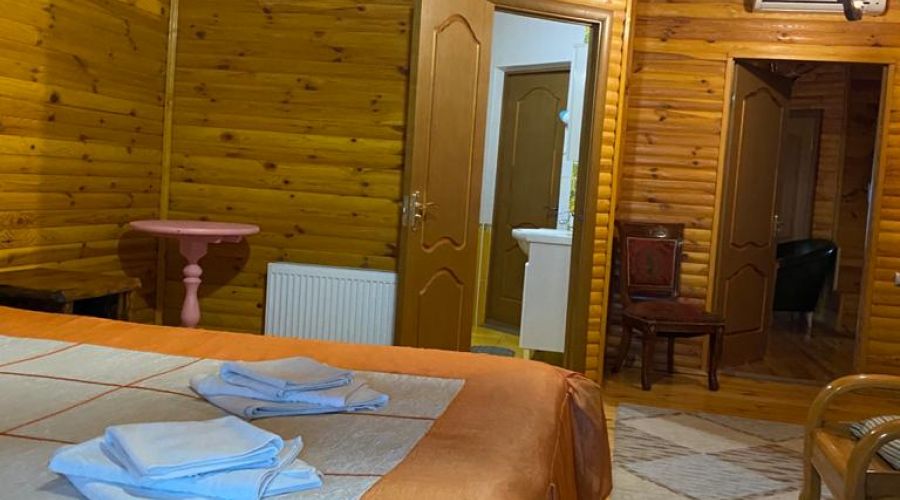 Люкс 4-местный 3-комнатный