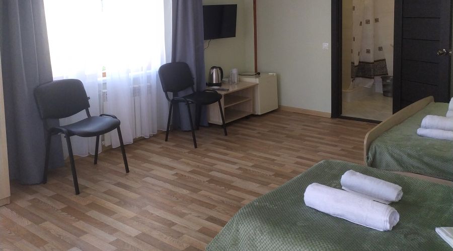 Стандарт 3 местный с балконом 