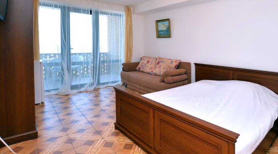 Полулюкс 2-местный 1-комнатный с видом на море (с балконом)