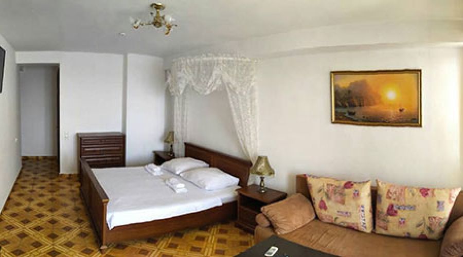 Полулюкс 2-местный 1-комнатный с видом на море (с балконом)