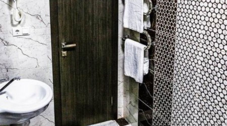 Люкс 2-комнатный с балконом вид на окрестности