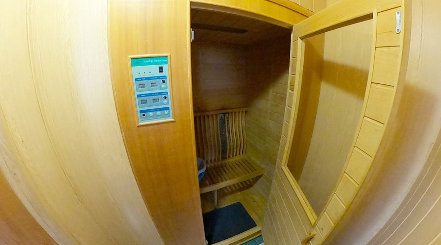 Номер ВИП 3-местный 2-комнатный с сауной и кухней