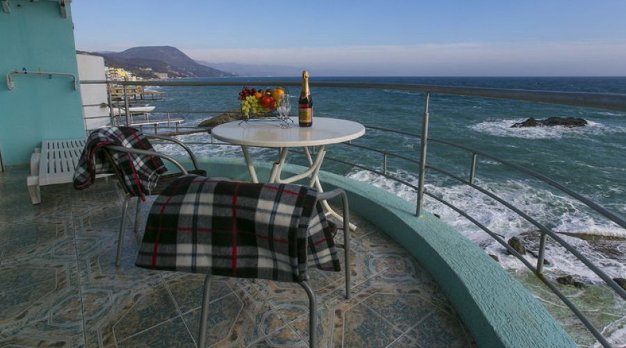 Люкс 4-местный 2-комнатный