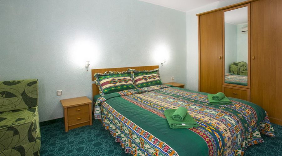 Полулюкс 4-местный 2-комнатный