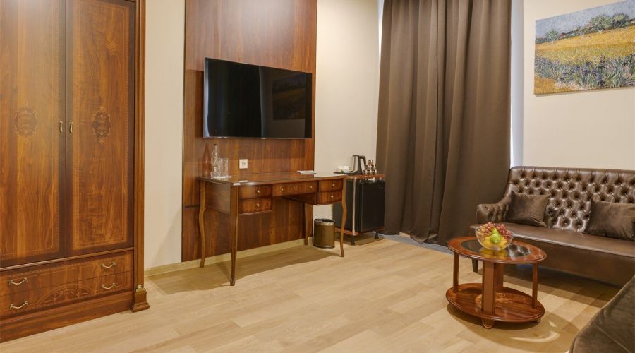 Люкс 2-местный DBL с видом на сад