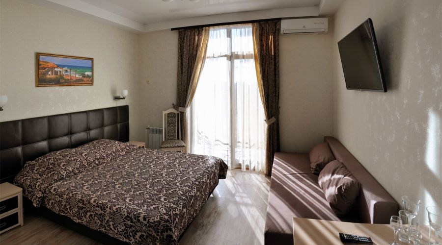 Семейный с балконом 4-местный 1-комнатный