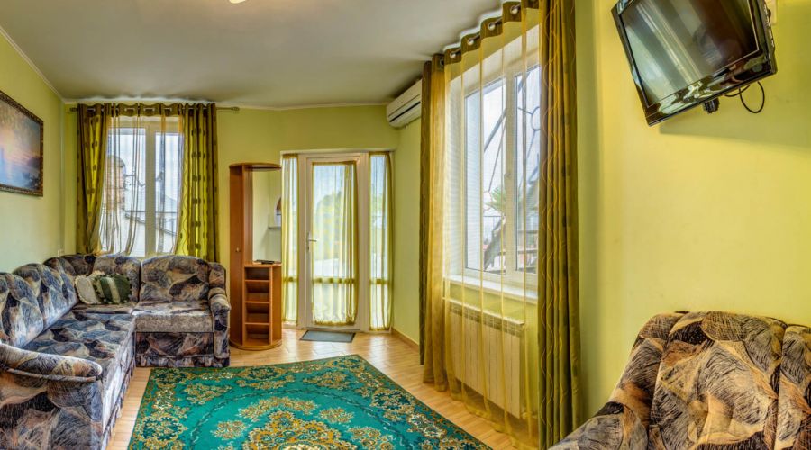 Апартаменты улучшенные 4-местные 2-комнатные с террасой