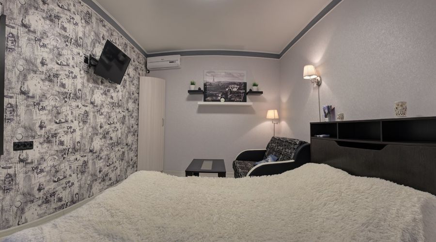 Номер 3-местный Black and White