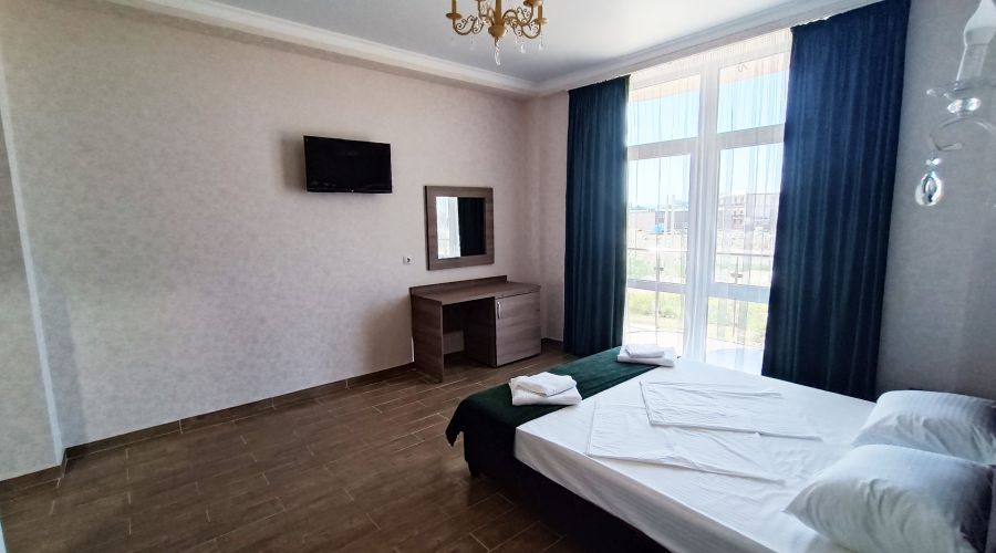 Люкс 4-местный 2-комнатный