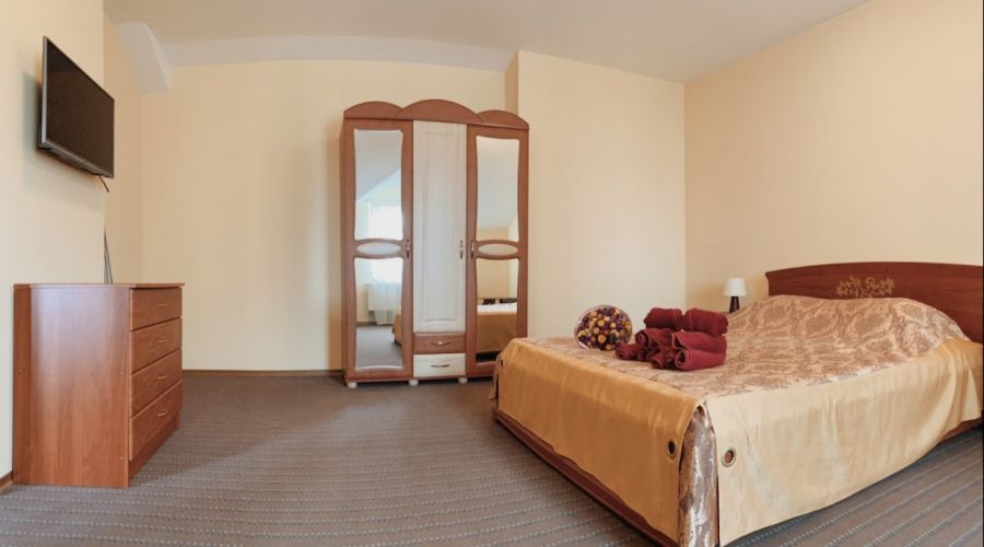 Делюкс 4-местный 2-комнатный без балкона