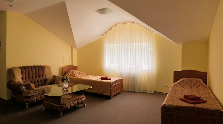 Делюкс 4-местный 2-комнатный без балкона