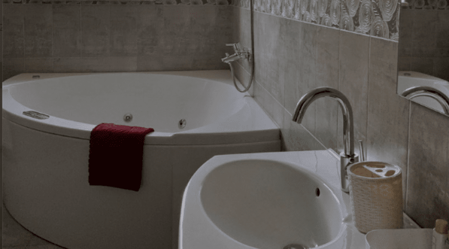 Люкс 4-местный 3-комнатный с двумя балконами