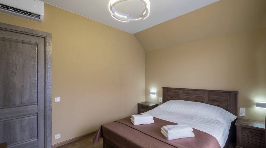 Апартаменты 4-местные с террасой №8