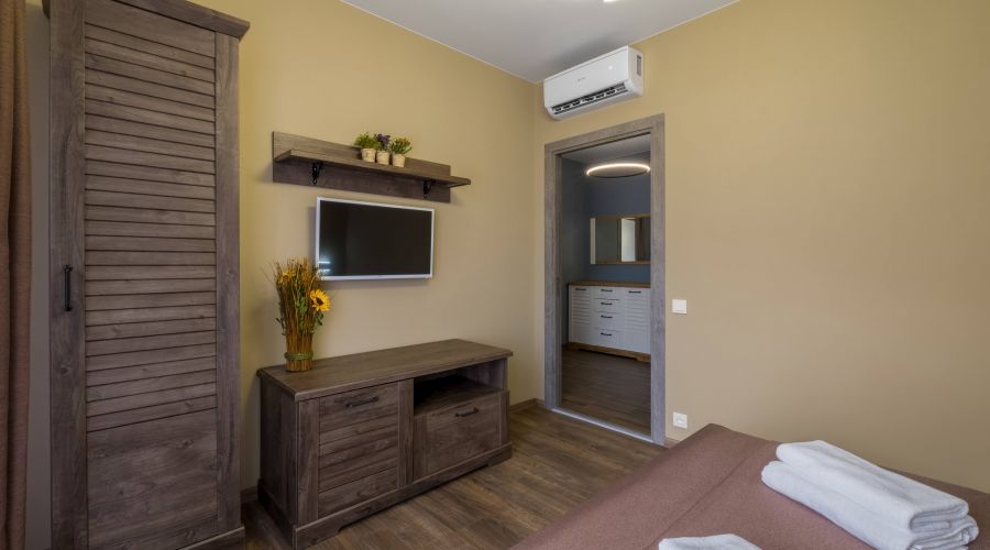 Апартаменты 4-местные с террасой №8