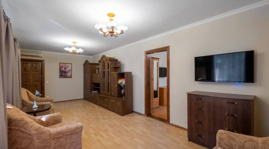 Семейный 6-местный №11