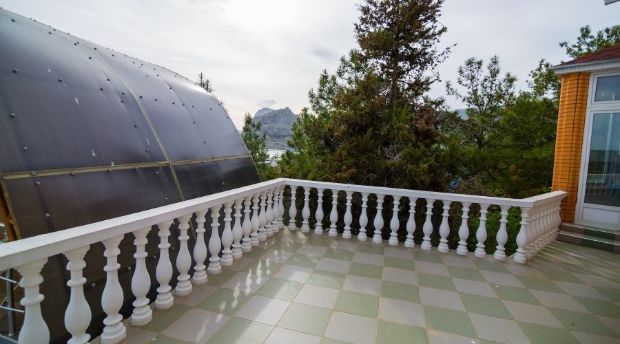 Люкс 5-местный с террасой №1-2