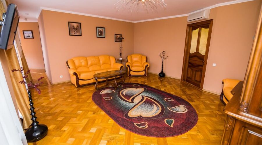 Люкс 5-местный с террасой №1-2