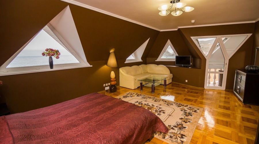 Люкс 5-местный №8