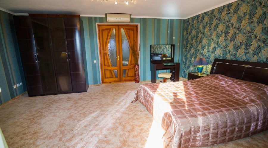 Люкс 3-местный с балконом №4