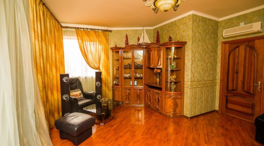 Люкс 5-местный с 2 спальнаями №6