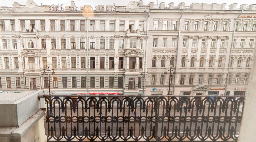 Стандарт 2-местный с балконом (без удобств)