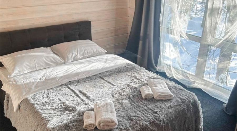 Барн 8-местный №1