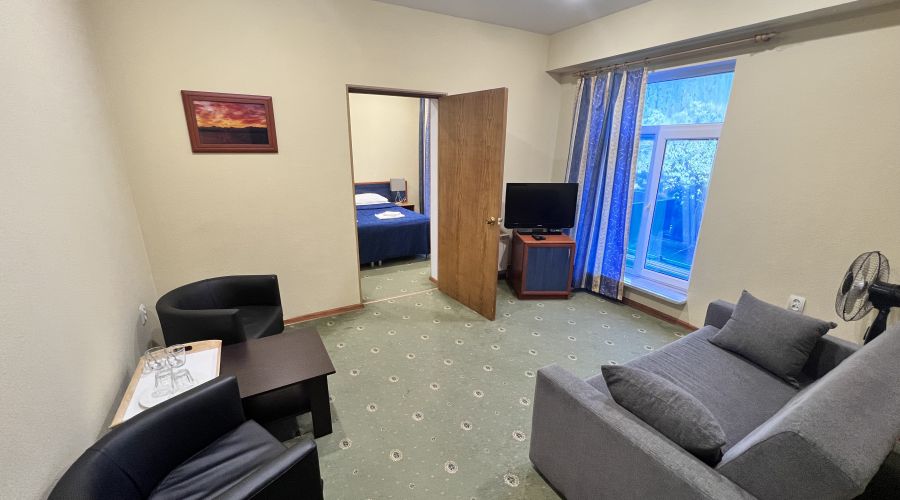 Делюкс семейный двухкомнатный