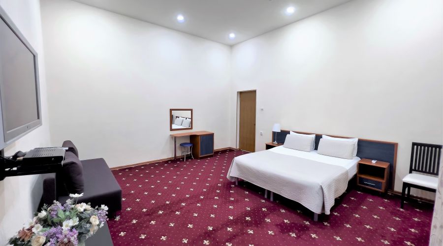 Семейный Семейный двухкомнатный с видом на море и террасой