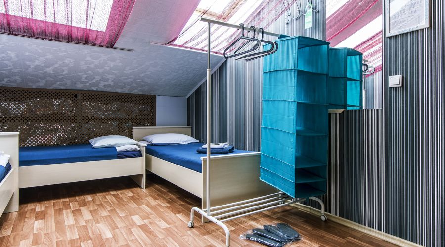 Семейный 5-местный с общей ванной комнатой