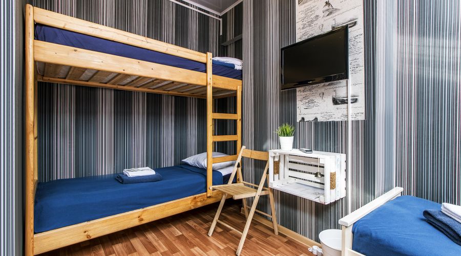 Семейный 5-местный с общей ванной комнатой