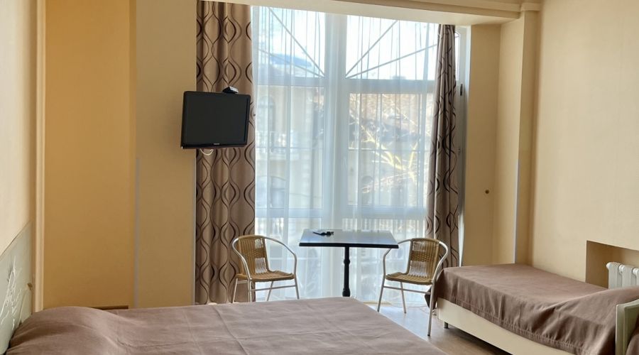 Комфорт 4-местный  с доп.местом и панорамным окном