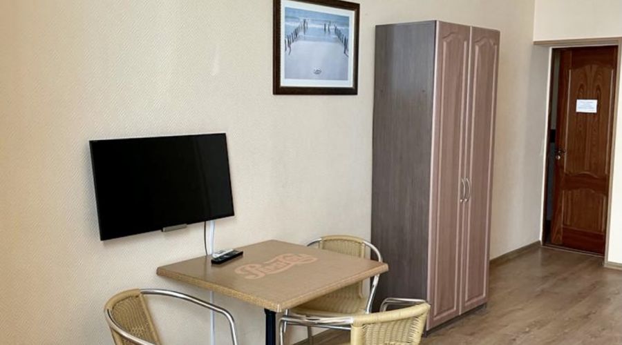 Комфорт 4-местный с панорамным окном