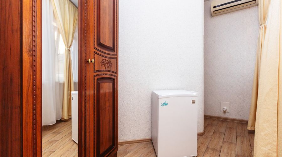 Семейный Семейный 4-местный №21