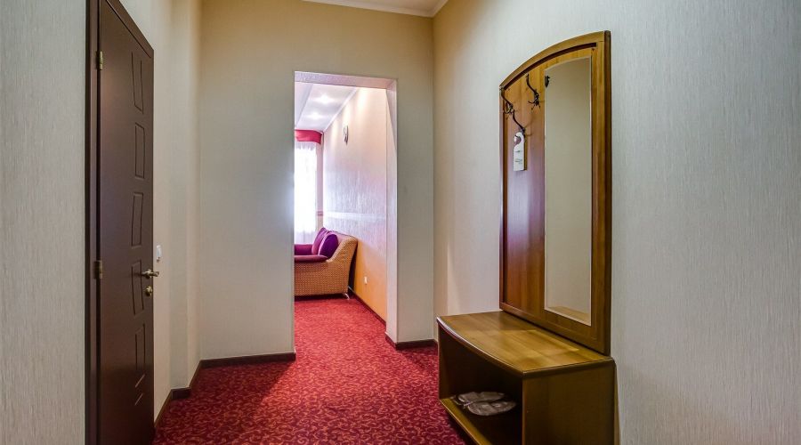 Студия 5-местный +