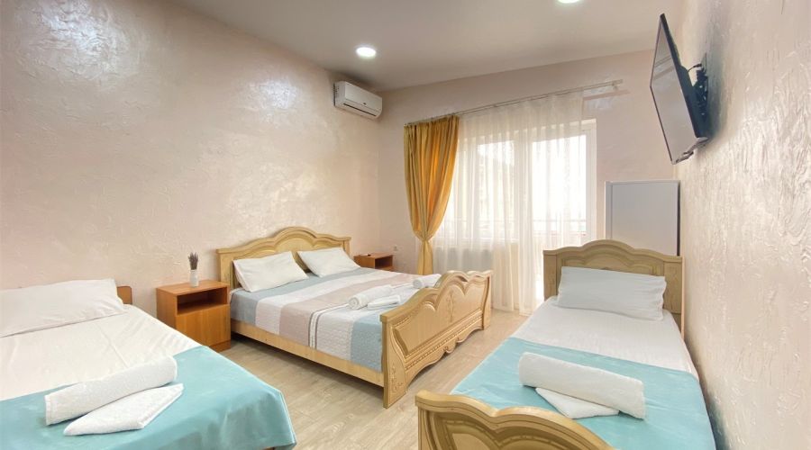 Стандарт 4-мстный с балконом