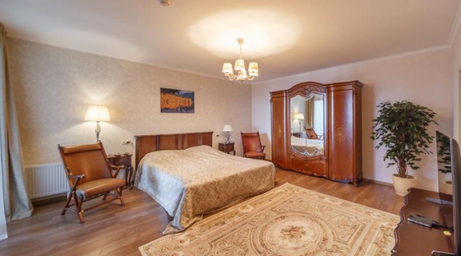 Бизнес  Плюс 6-местный 4-комнатный