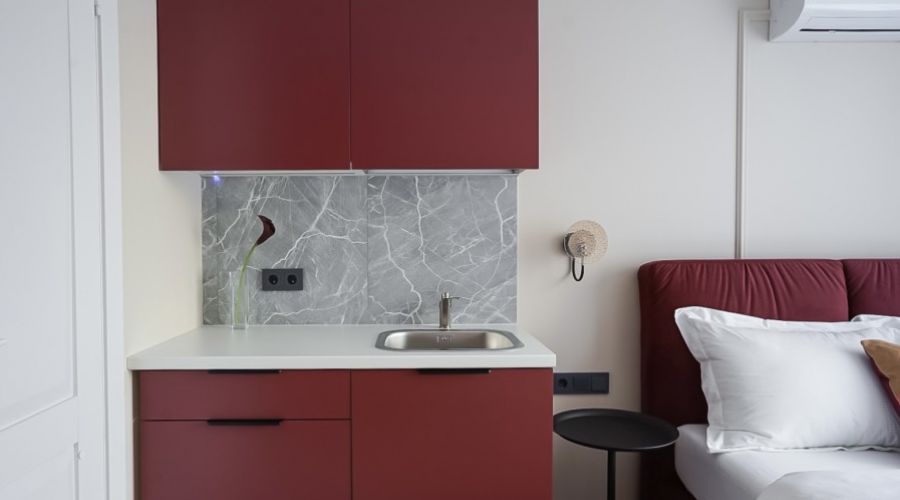 Студия 2-местная "Бордовая"