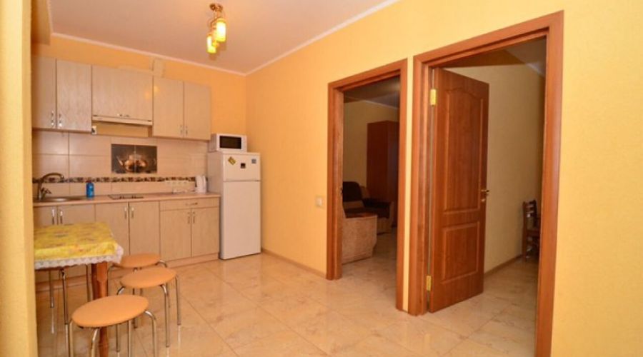 Комфорт 6-местный 3-комнатный 2 этаж