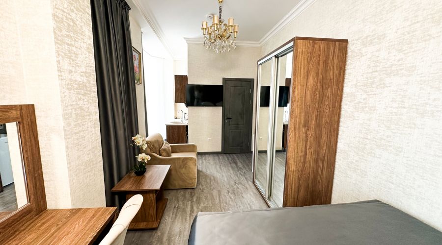 Студия 3-местная