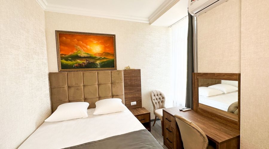 Студия 3-местная