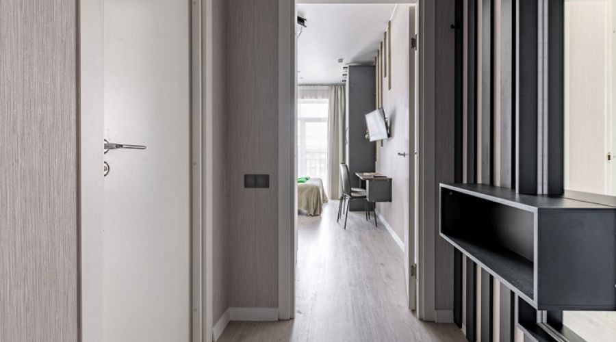 Студия 4-местная Black&White №3 (22 эт)