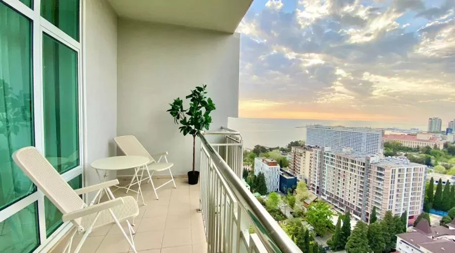 Пентхаус 1015 3-комнатный 8-местный семейный с балконом и видом на море