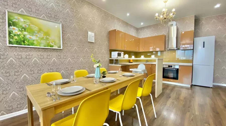 Пентхаус 1015 3-комнатный 8-местный семейный с балконом и видом на море