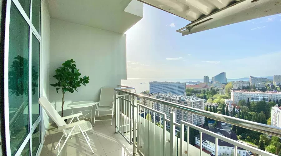 Пентхаус 1015 3-комнатный 8-местный семейный с балконом и видом на море