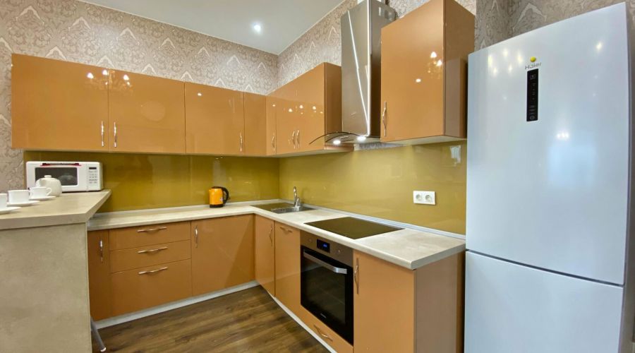 Пентхаус 1015 3-комнатный 8-местный семейный с балконом и видом на море